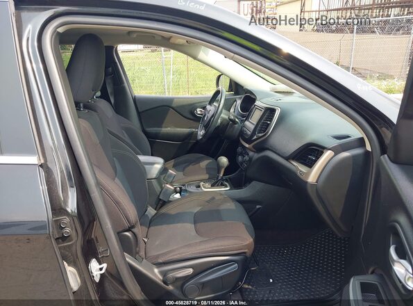 1C4PJLCS3GW362941 2016 JEEP CHEROKEE Black Front interior view