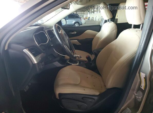 1C4PJLCS4HW663588 2017 JEEP CHEROKEE Brown წინა სალონის ხედი