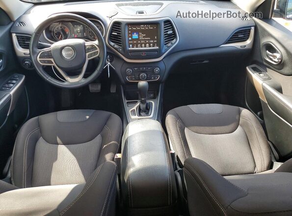 1C4PJLCS5HW643057 2017 JEEP CHEROKEE Black Dashboard view
