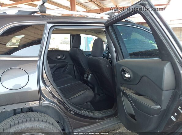 1C4PJLCS7HW549701 2017 JEEP CHEROKEE Gray Вид наклейки з VIN-кодом
