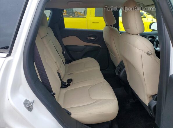 1C4PJLCSXHW560224 2017 JEEP CHEROKEE White Rear interior view