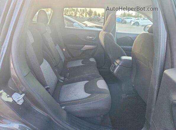 1C4PJLCX5JD527855 2018 JEEP CHEROKEE Charcoal Vista de los asientos traseros