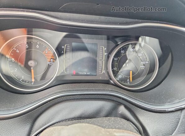 1C4PJLCX7KD286608 2019 JEEP CHEROKEE Серебряный Вид щитка приборов
