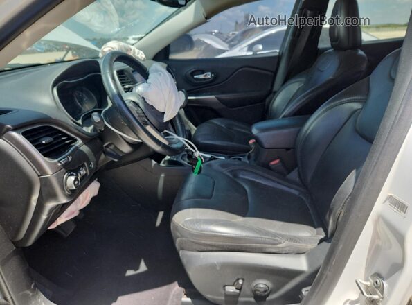 1C4PJLDB1KD143172 2019 JEEP CHEROKEE White Vista del compartimento del motor