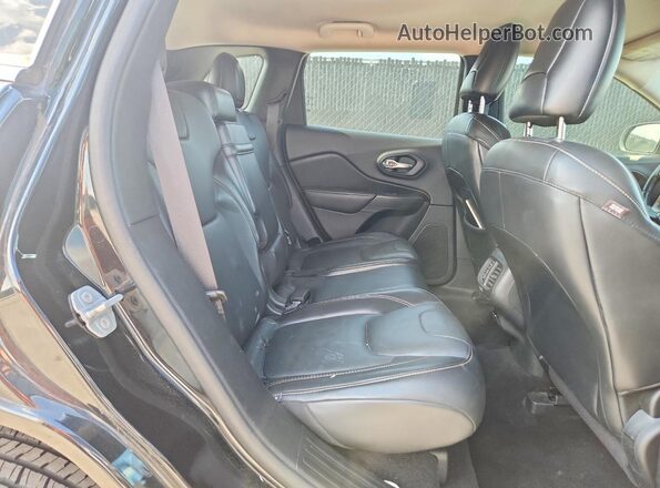 1C4PJLDB3GW164665 2016 JEEP CHEROKEE Черный Вид задней части салона