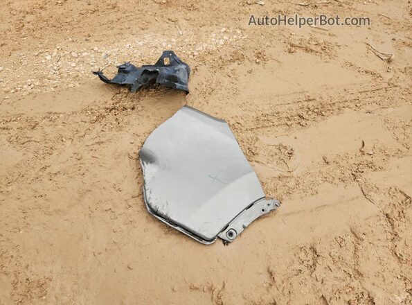 1C4PJLDB4KD110585 2019 JEEP CHEROKEE Gray Vista del compartimento del motor