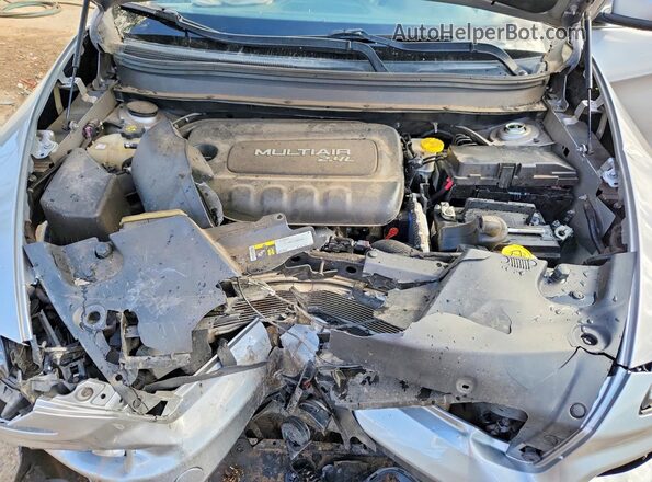 1C4PJLDB6JD568210 2018 JEEP CHEROKEE Серебряный Вид задней части салона