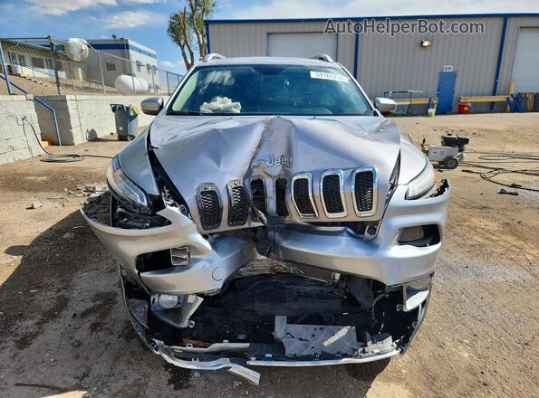 1C4PJLDB6JD568210 2018 JEEP CHEROKEE Серебряный Вид спереди