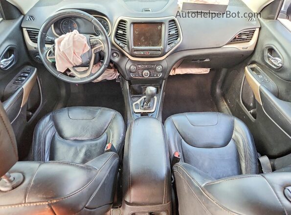 1C4PJLDB6JD568210 2018 JEEP CHEROKEE Серебряный Вид панели приборов