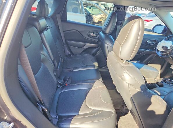 1C4PJLDB6LD510844 2020 JEEP CHEROKEE Charcoal Widok wnętrza z tyłu
