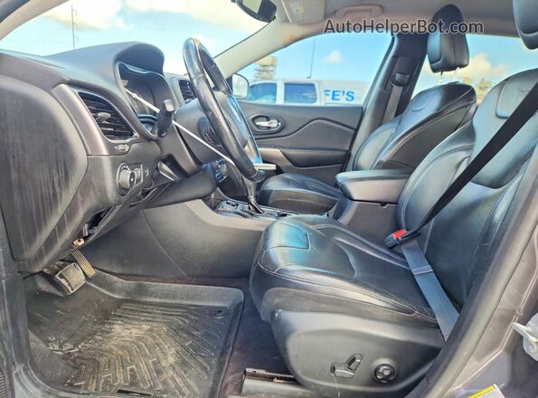 1C4PJLDB7KD143211 2019 JEEP CHEROKEE Gray Vista interior delantera
