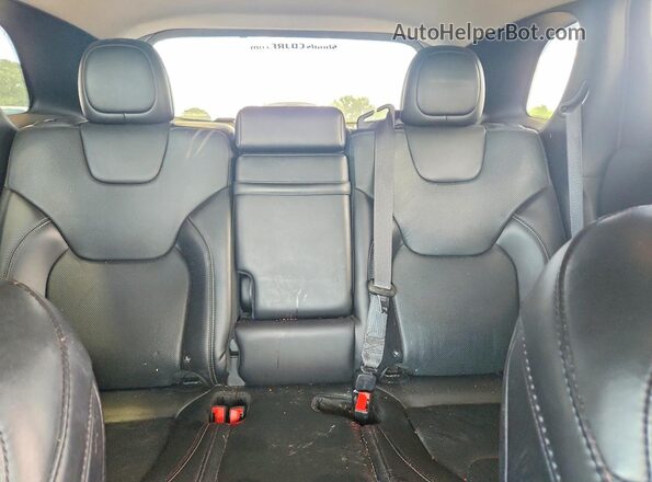1C4PJLDB8KD185080 2019 JEEP CHEROKEE Белый Вид задних сидений