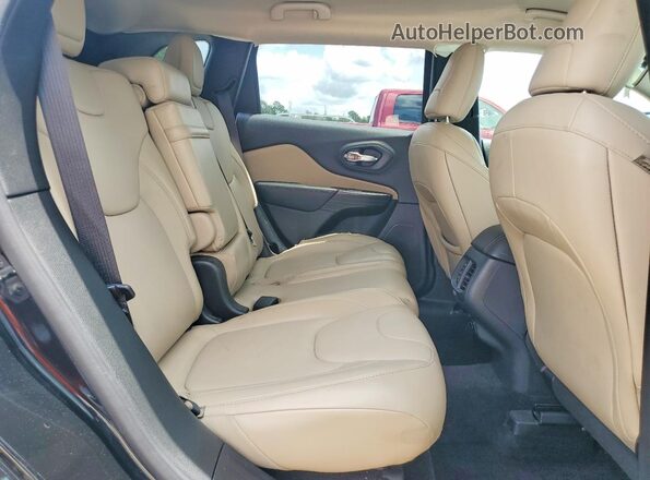 1C4PJLDB9HW522921 2017 JEEP CHEROKEE Black Вид задньої частини салону
