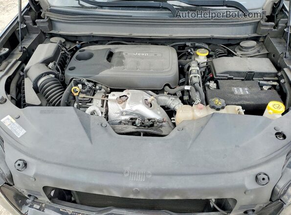 1C4PJLDN8KD340964 2019 JEEP CHEROKEE Black Շարժիչի բաժամունքի տեսք
