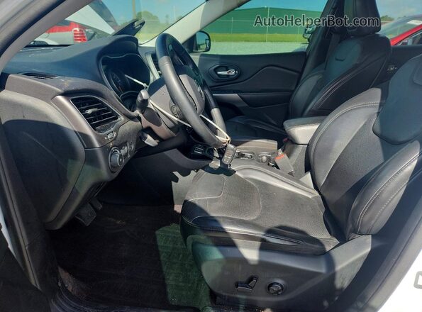 1C4PJLDNXKD135808 2019 JEEP CHEROKEE White Widok wnętrza z przodu