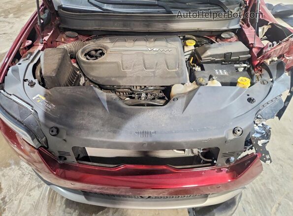 1C4PJLDX6MD144493 2021 JEEP CHEROKEE Red Vista del compartimento del motor