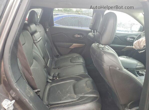 1C4PJLDX9JD597244 2018 JEEP CHEROKEE Gray Widok wnętrza z tyłu