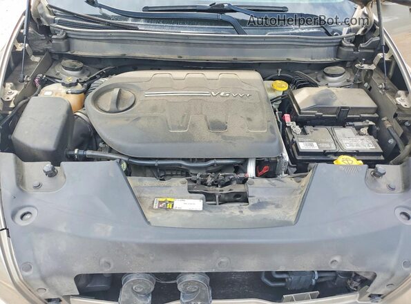 1C4PJLJS4GW315520 2016 JEEP CHEROKEE Silver Engine compartment view