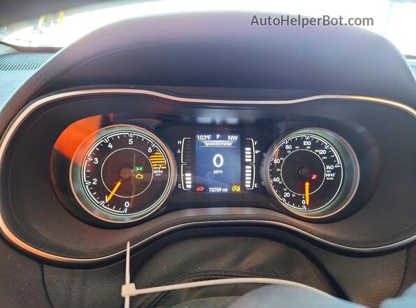 1C4PJLLB0KD202889 2019 JEEP CHEROKEE Silver ხელსაწყოთა პანელის ხედი