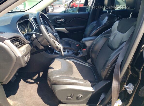 1C4PJLLB1JD538789 2018 JEEP CHEROKEE Black Widok wnętrza z przodu