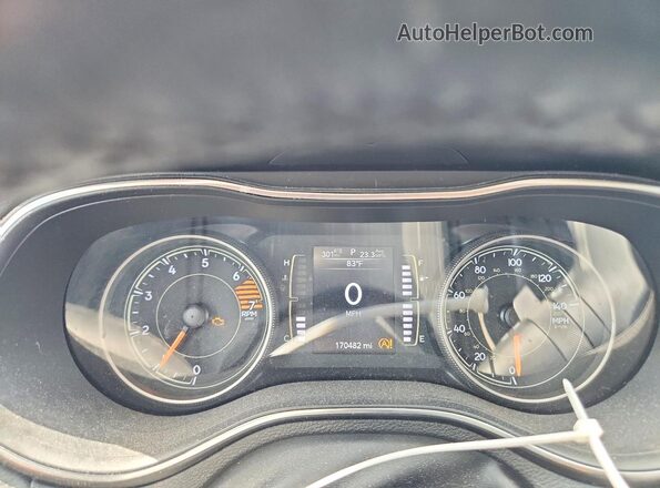 1C4PJLLB1KD297396 2019 JEEP CHEROKEE Gray ხელსაწყოთა პანელის ხედი
