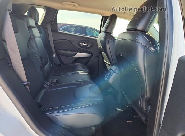 1C4PJLLB3JD544402 2018 JEEP CHEROKEE White Սալոնի հետևի տեսք