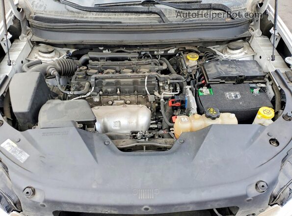 1C4PJLLB3KD186848 2019 JEEP CHEROKEE White Engine compartment view