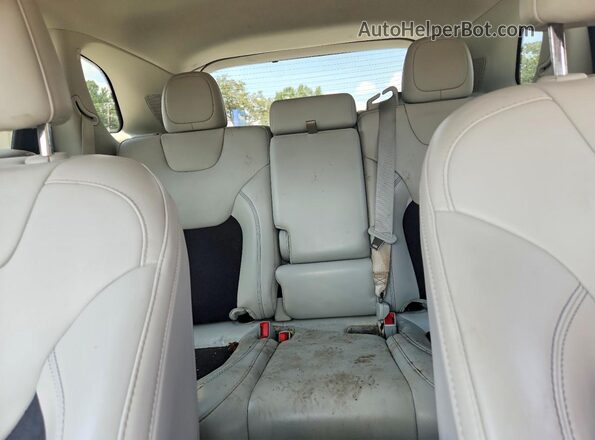 1C4PJLLB3LD535749 2020 JEEP CHEROKEE White უკანა სავარძლების ხედი