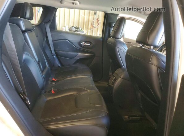1C4PJLLB3LD652912 2020 JEEP CHEROKEE White Widok wnętrza z tyłu
