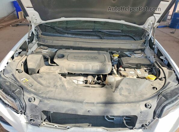 1C4PJLLB3MD155859 2021 JEEP CHEROKEE White უკანა სალონის ხედი