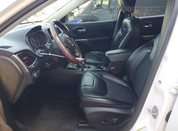 1C4PJLLB4KD184638 2019 JEEP CHEROKEE White Vista interior delantera