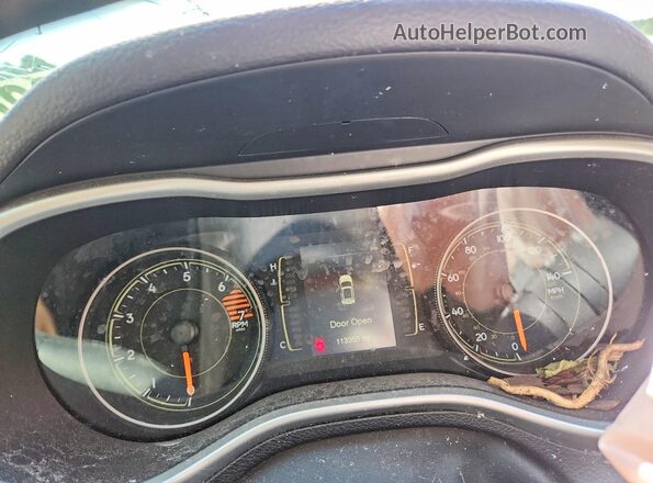 1C4PJLLB5JD504158 2018 JEEP CHEROKEE Silver Widok zestawu wskaźników