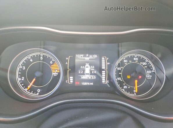 1C4PJLLB6LD614736 2020 JEEP CHEROKEE White Սարքավորումների վահանակի տեսք