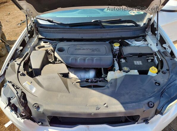 1C4PJLLB7LD573923 2020 JEEP CHEROKEE White Вид задньої частини салону