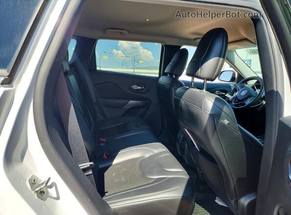 1C4PJLLB7LD573923 2020 JEEP CHEROKEE White Вид задніх сидінь