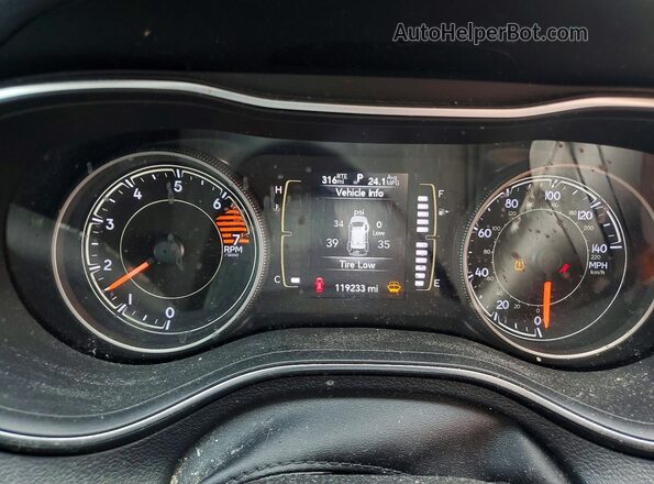 1C4PJLLB8KD339403 2019 JEEP CHEROKEE Maroon Widok zestawu wskaźników