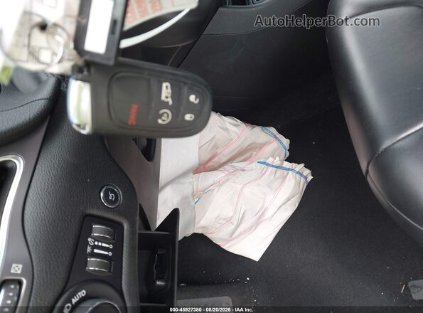 1C4PJLLB8KD383689 2019 JEEP CHEROKEE Белый Вид панели приборов
