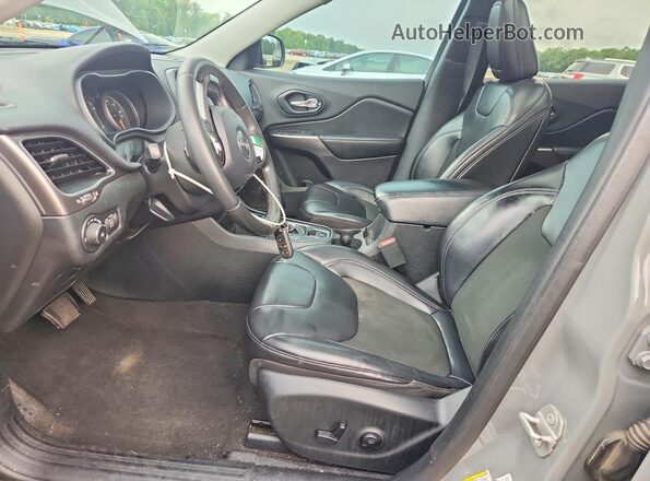 1C4PJLLBXLD580882 2020 JEEP CHEROKEE Gray წინა სალონის ხედი