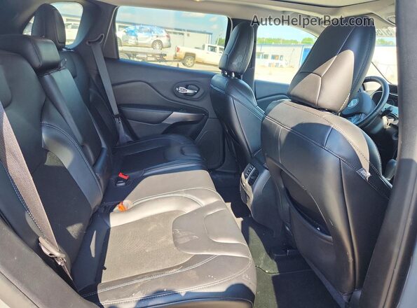 1C4PJLLBXMD164283 2021 JEEP CHEROKEE Gray Widok tylnych siedzeń