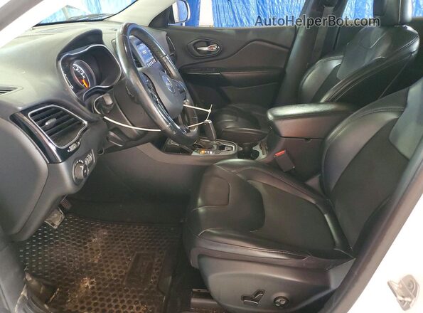 1C4PJLLN1KD286327 2019 JEEP CHEROKEE Белый Вид панели приборов