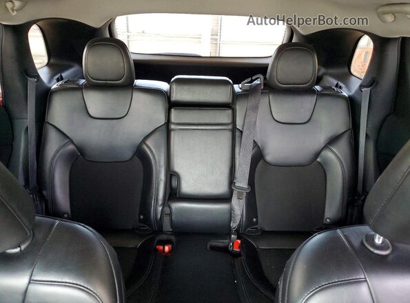 1C4PJLLX8KD204563 2019 JEEP CHEROKEE Бордовый Вид задних сидений