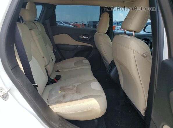 1C4PJMAB0GW117006 2016 JEEP CHEROKEE Белый Вид задних сидений
