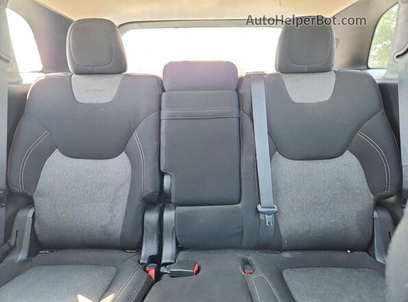 1C4PJMAB1GW117712 2016 JEEP CHEROKEE Синий Вид задних сидений