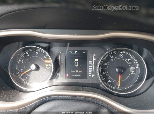 1C4PJMAB2HW529400 2017 JEEP CHEROKEE Red Вид задніх сидінь