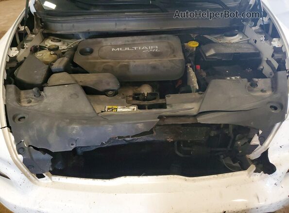 1C4PJMAB3GW357084 2016 JEEP CHEROKEE White Vista interior trasera