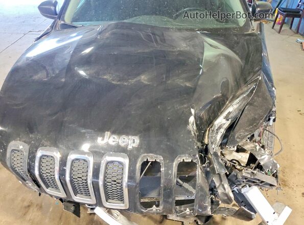 1C4PJMAB3HW557884 2017 JEEP CHEROKEE Черный Вид подкапотного пространства