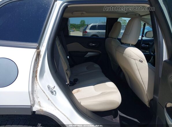 1C4PJMAB3HW581828 2017 JEEP CHEROKEE White Vista de la etiqueta del VIN