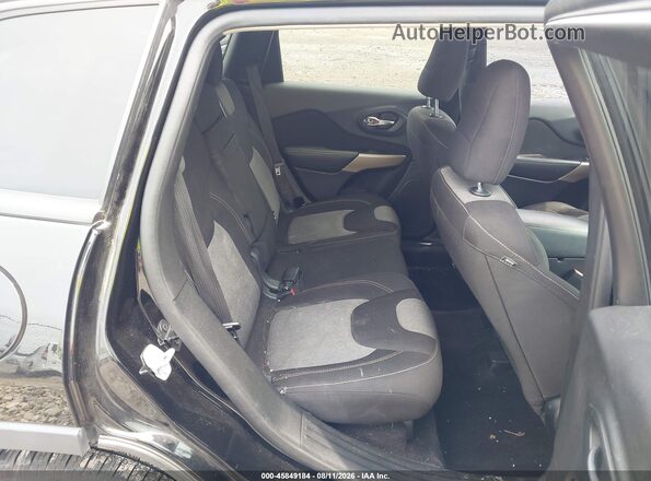 1C4PJMAB4HW628686 2017 JEEP CHEROKEE Black Widok naklejki z numerem VIN