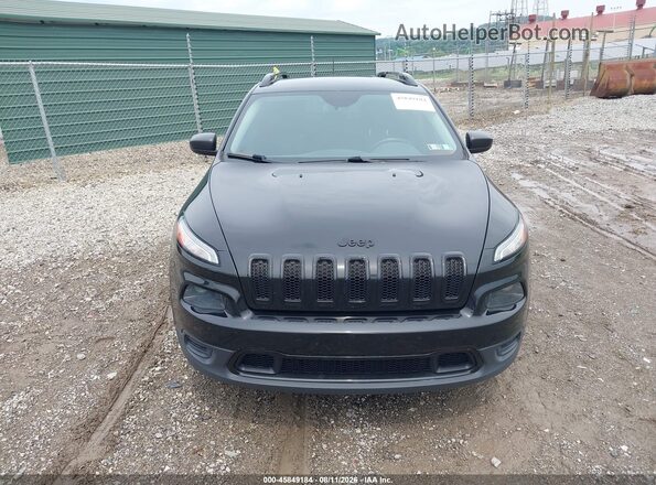 1C4PJMAB4HW628686 2017 JEEP CHEROKEE Black Widok zestawu wskaźników
