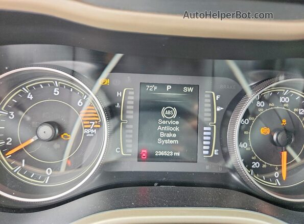 1C4PJMAB8GW120736 2016 JEEP CHEROKEE Silver ხელსაწყოთა პანელის ხედი